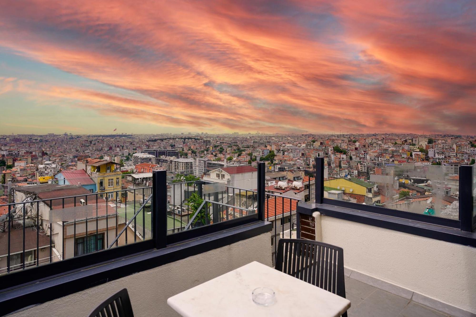 מלון Faros Taksim-special Category 4*