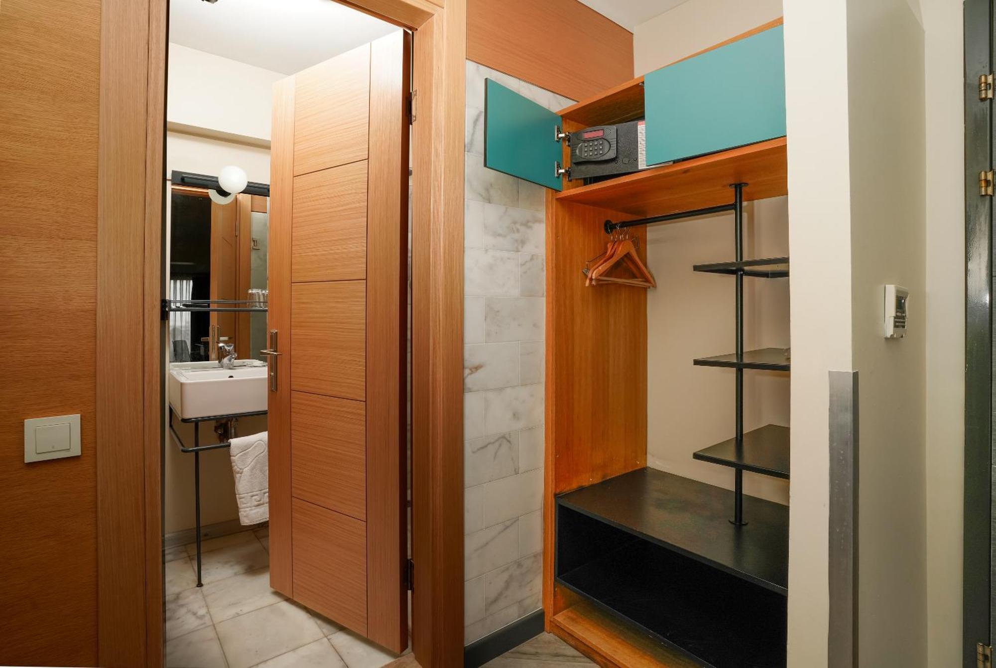 Faros Taksim-special Category Стамбул